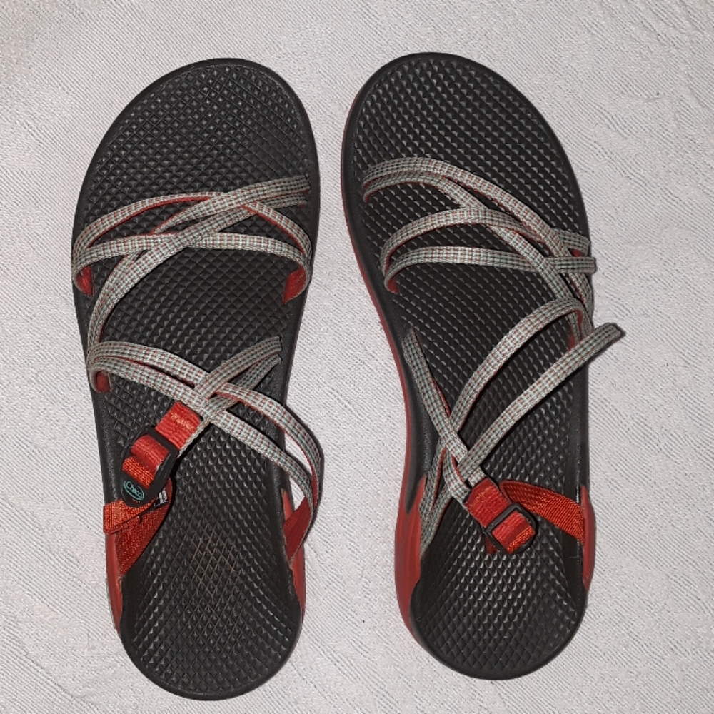 Chacos Size 10